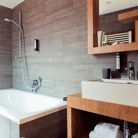 Apart-hotel All-suite Inklusive Gaestekarte & Lauchsee-eintritt 4*