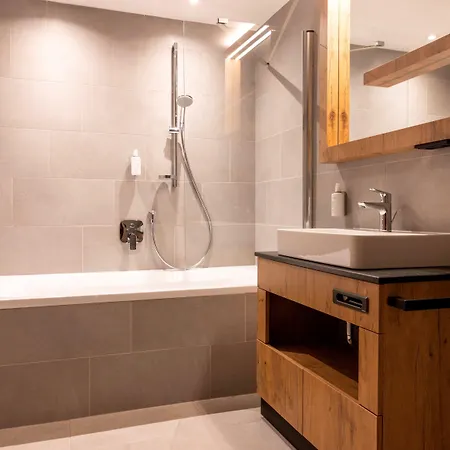 All-suite Inkl Aubad-eintritt Hotel apartamentowy 4*