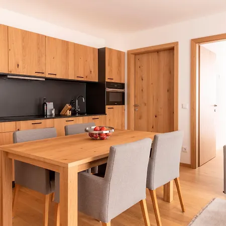 All-suite Inkl Aubad-eintritt Im Winter Und Im Sommer Inkl Lauchsee Eintritt Lägenhetshotell 4*