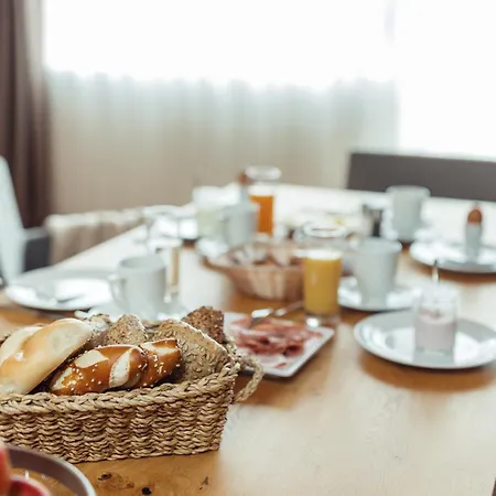 Lägenhetshotell All-suite Inkl Aubad-eintritt Im Winter Und Im Sommer Inkl Lauchsee Eintritt 4*