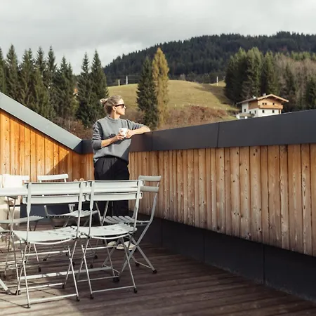 All-suite Inkl Aubad-eintritt Im Winter Und Im Sommer Inkl Lauchsee Eintritt Lägenhetshotell Fieberbrunn