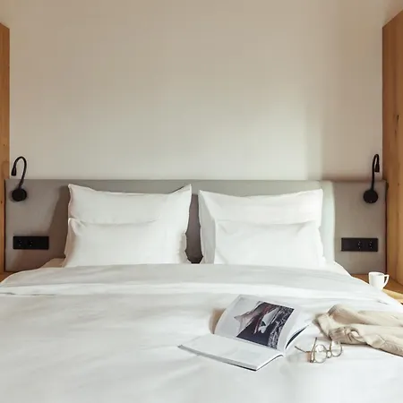 All-suite Inkl Aubad-eintritt Im Winter Und Im Sommer Inkl Lauchsee Eintritt Apartahotel
